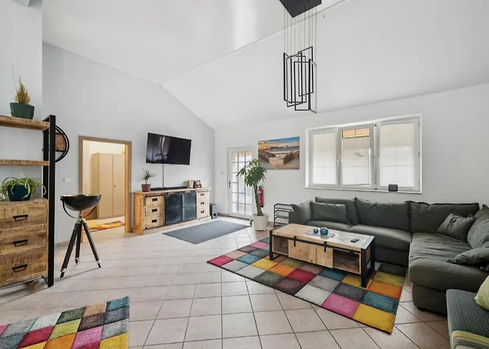 Pet Friendly In Steinebach With Wifi Steinebach/Sieg